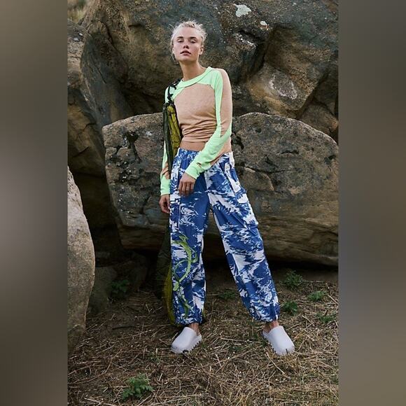 Free People Color Burst Hike Pants Size Medium - Picture 1 of 14